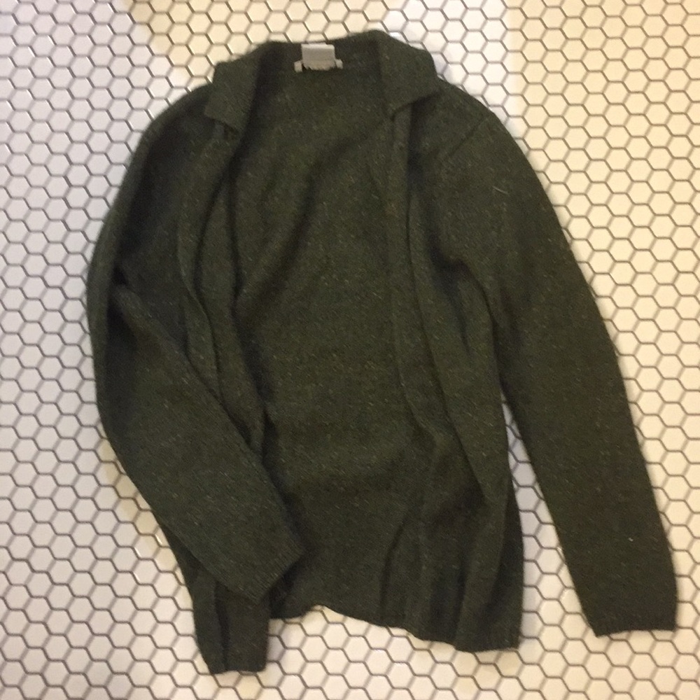 Army green thic wool sweater jacket good condition